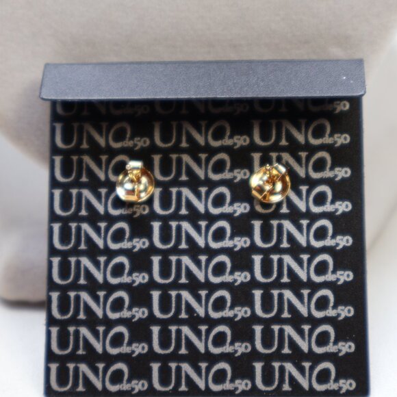 Uno de 50 Gold Tone Intrepida Stud Earrings $95 New - Picture 3 of 5